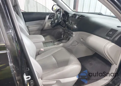 2011 Toyota Highlander Se V6 from USA, damaged, VIN 5TDZK3EH9BS039901